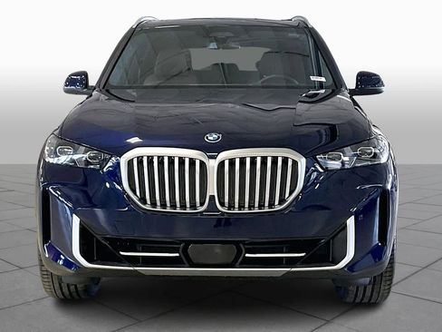 New 2026 BMW X5 xDrive50e image 3