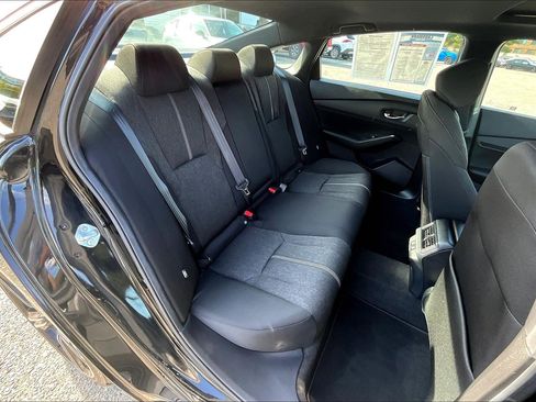 Used 2025 Honda Accord Sport image 29