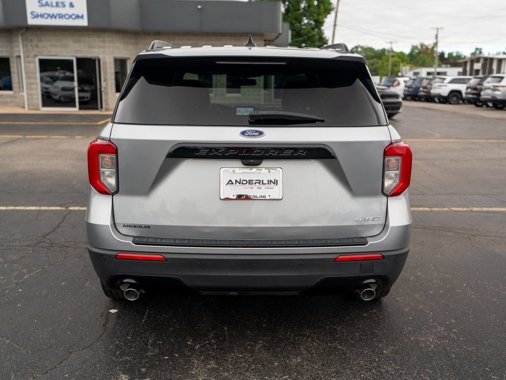 Used 2023 Ford Explorer ST-Line AWD/4WD image 8