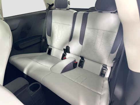 New 2025 MINI Cooper S image 22