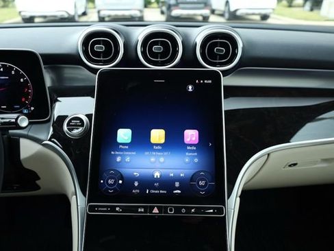 Certified 2025 Mercedes-Benz GLC 300 image 19