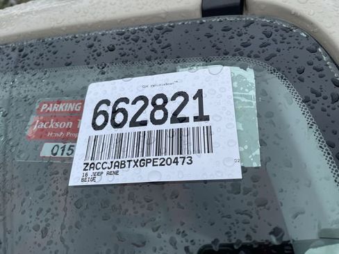 Used 2016 Jeep Renegade Latitude w/ Safety & Security Group FWD image 3