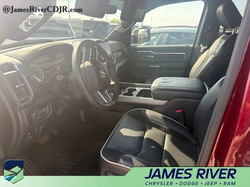 Used 2025 RAM 1500 Laramie AWD/4WD image 2