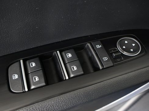 Used 2025 Kia Soul S image 36