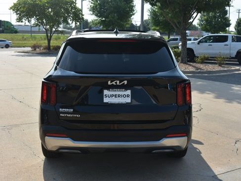 Used 2026 Kia Sorento S w/ S Panoramic Sunroof Package FWD image 6