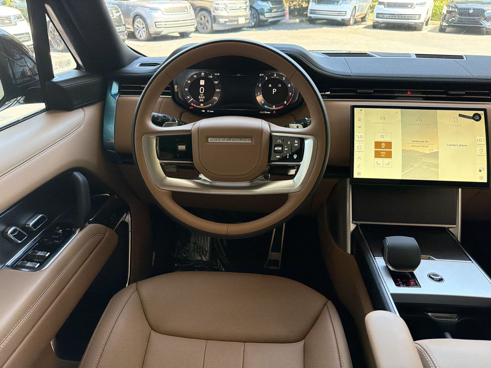 New 2026 Land Rover Range Rover Long Wheelbase SE AWD/4WD image 28