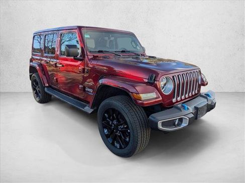 Used 2022 Jeep Wrangler Unlimited Sahara w/ Cold Weather Group image 3