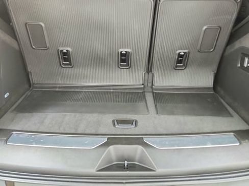 Used 2025 Cadillac Escalade Sport w/ Touring Package image 15