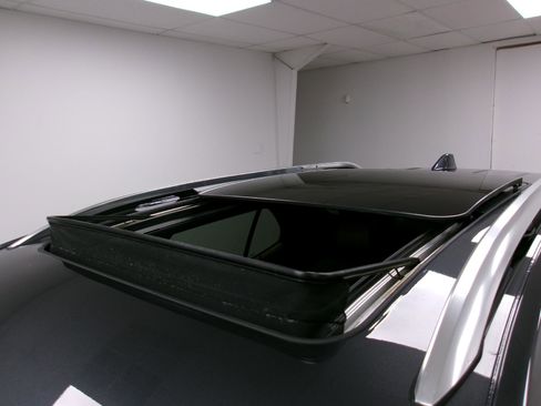 Certified 2022 Chevrolet Equinox Premier image 4