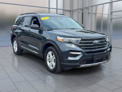 Certified 2023 Ford Explorer XLT w/ Equipment Group 202A AWD/4WD image 2