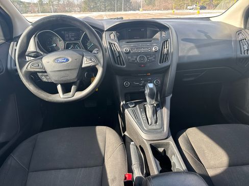 Used 2016 Ford Focus SE image 13
