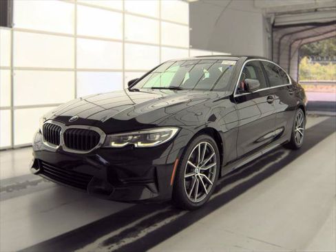 Used 2020 BMW 330i Sedan w/ Convenience Package RWD image 22