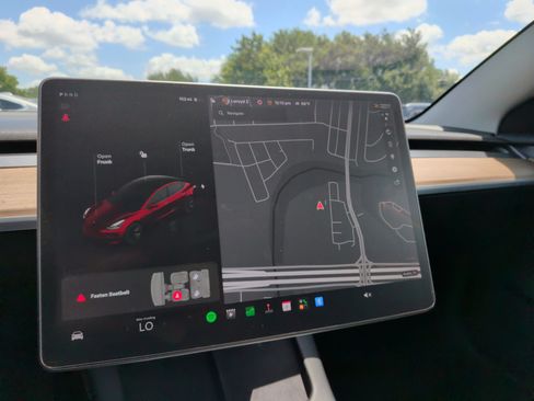 Used 2021 Tesla Model 3 Long Range AWD/4WD image 15