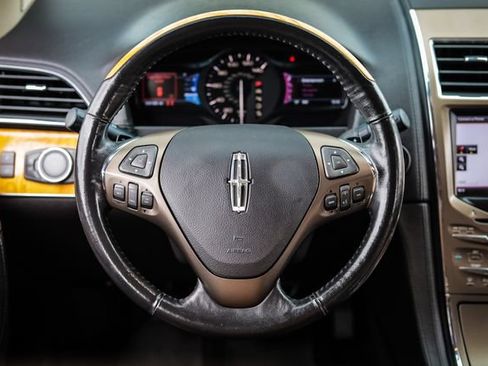 Used 2013 Lincoln MKX AWD image 24