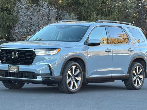 Used 2023 Honda Pilot Elite image 9