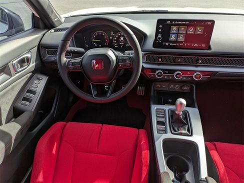 Used 2025 Honda Civic Type R image 15