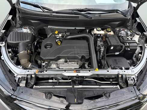 Used 2024 Chevrolet Equinox RS AWD/4WD image 16
