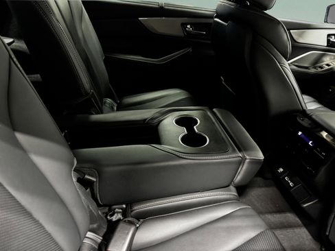 Certified 2023 Acura MDX FWD w/ Technology Package image 32