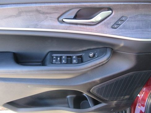 Used 2025 Jeep Grand Cherokee L Limited w/ Trailer Tow Package image 22