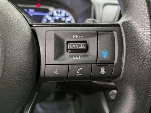 Used 2021 Nissan Rogue SV image 19