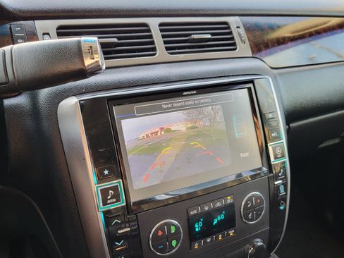 Used 2011 GMC Sierra 3500 Denali image 25