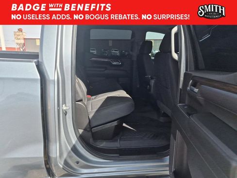 Used 2025 Chevrolet Silverado 1500 LT Trail Boss w/ Convenience Package II AWD/4WD image 11