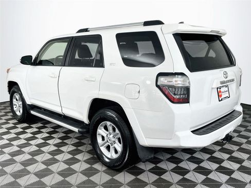 Used 2023 Toyota 4Runner SR5 Premium w/ Moonroof Package AWD/4WD image 6