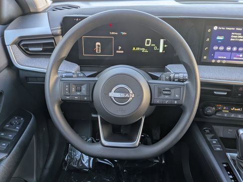 New 2026 Nissan Kicks SV w/ Cold Weather Package image 18