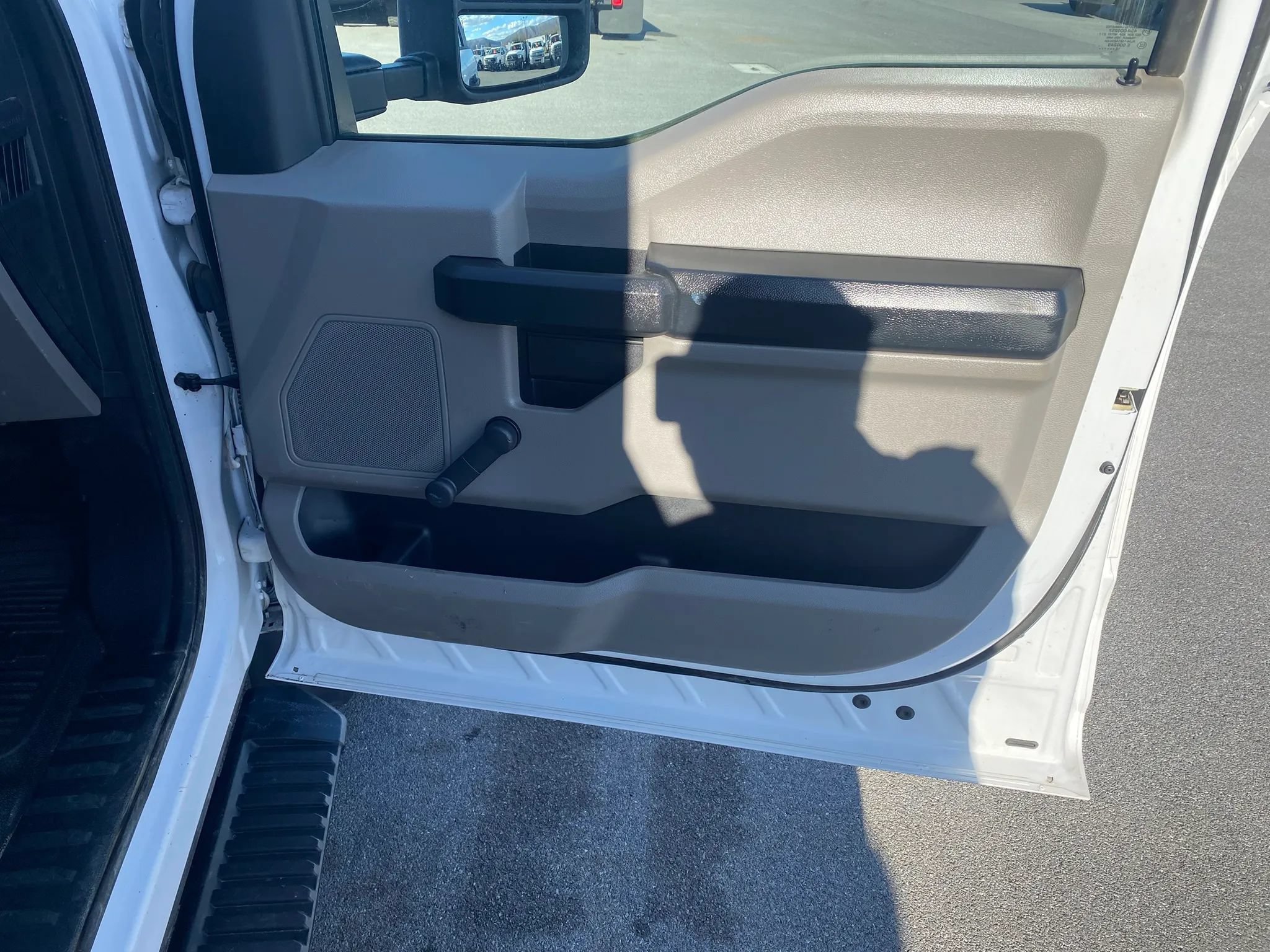 Used 2019 Ford F550 4x4 Regular Cab Super Duty image 24