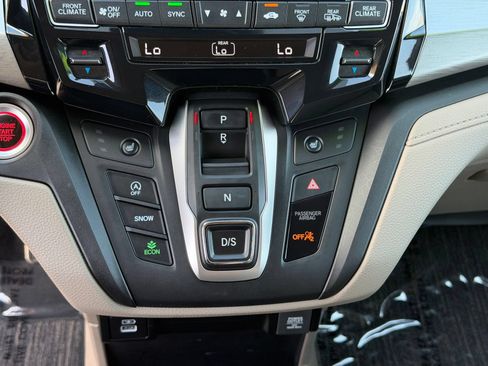 Used 2024 Honda Odyssey EX-L image 25