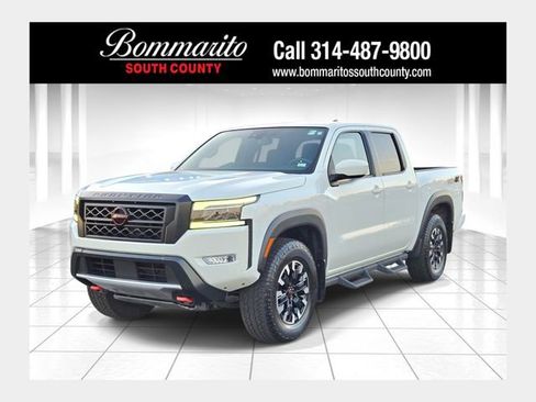 Used 2022 Nissan Frontier PRO-4X w/ Off-Road Protection Package AWD/4WD image 1