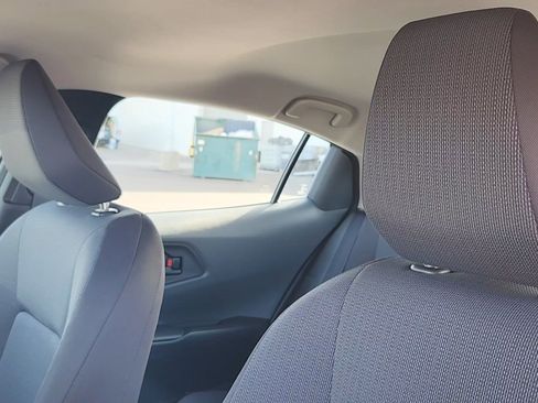 Used 2025 Toyota Prius LE image 10