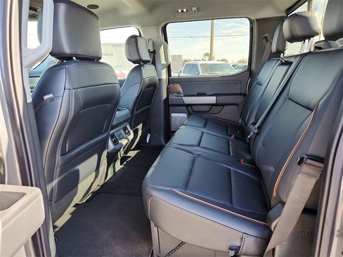 New 2025 Ford F250 Lariat w/ Lariat Ultimate Package image 20