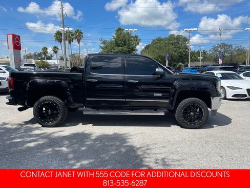 Used 2017 GMC Sierra 1500 SLT image 3