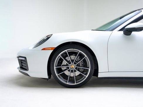 Used 2020 Porsche 911 Carrera image 15
