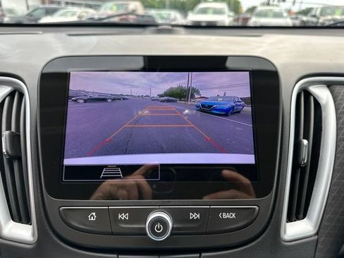 Used 2024 Chevrolet Malibu LT FWD image 18