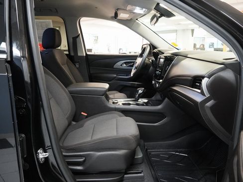 Used 2021 Chevrolet Traverse LS w/ LPO, Floor Liner Package image 29