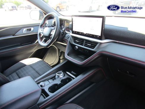 Certified 2025 Ford Explorer ST-Line w/ ST-Line Street Pack AWD/4WD image 11