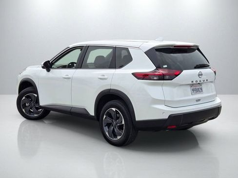 Used 2025 Nissan Rogue SV FWD image 6