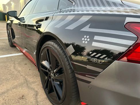 Used 2023 Audi RS e-tron GT image 15