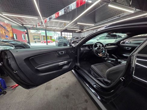 Used 2018 Ford Mustang Coupe w/ Equipment Group 101A RWD image 7