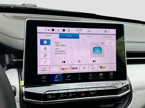 New 2026 Jeep Compass Limited w/ Sun, Sound & Navigation Group AWD/4WD image 16