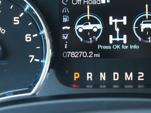 Used 2013 Ford F150 Lariat w/ Luxury Equipment Group image 16