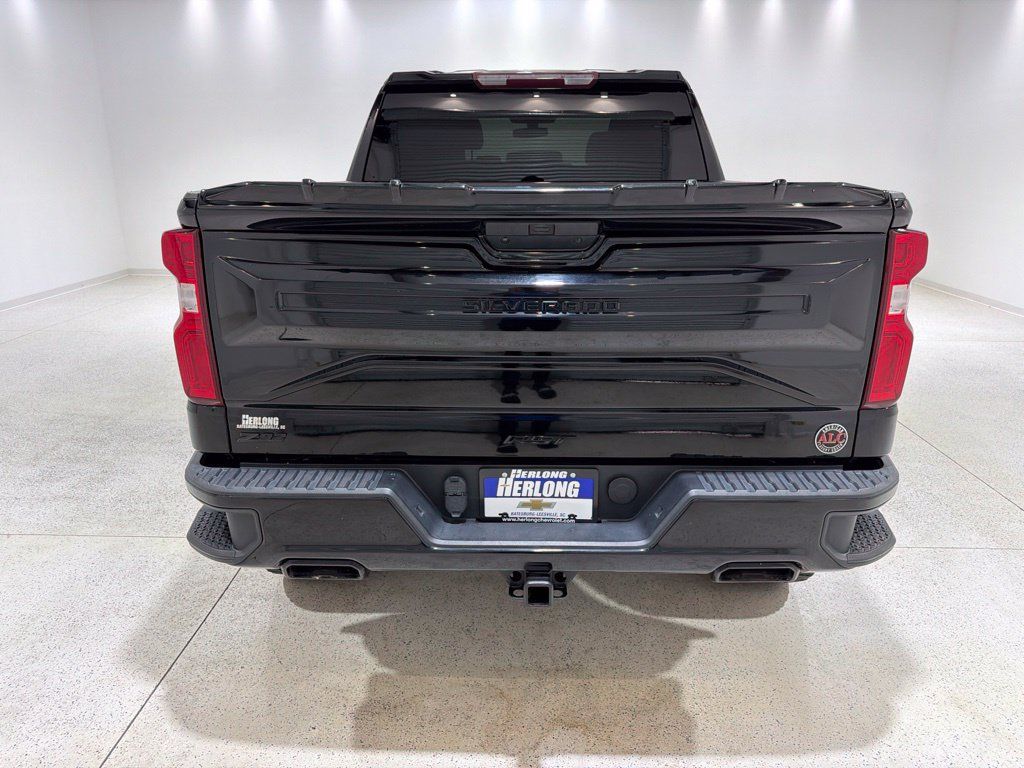 Used 2022 Chevrolet Silverado 1500 RST AWD/4WD image 4
