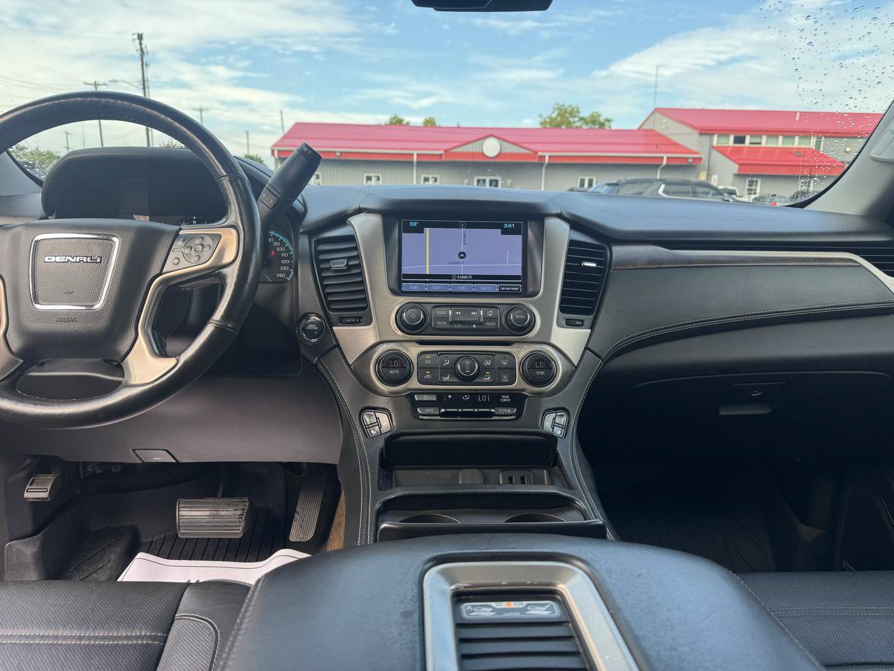 Used 2018 GMC Yukon Denali w/ Denali Ultimate Package AWD/4WD image 20