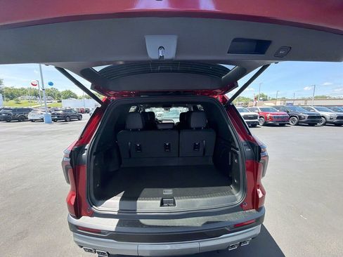 New 2026 Chevrolet Traverse Z71 w/ Enhanced Driving Package AWD/4WD image 30