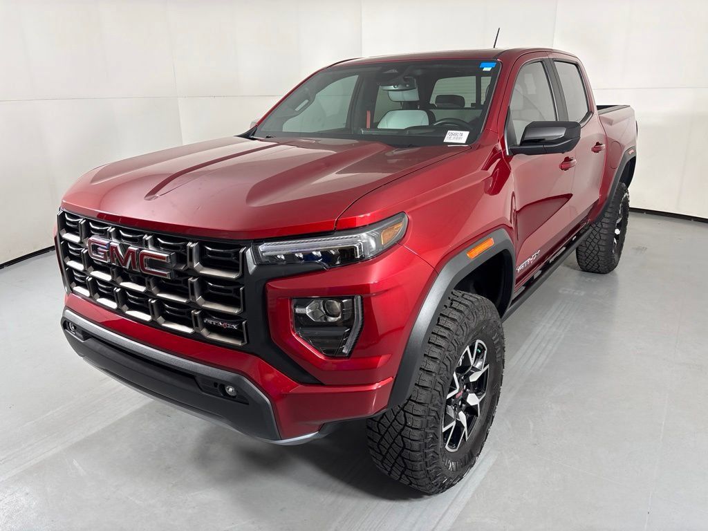 Used 2025 GMC Canyon AT4 w/ AT4X Package AWD/4WD image 4