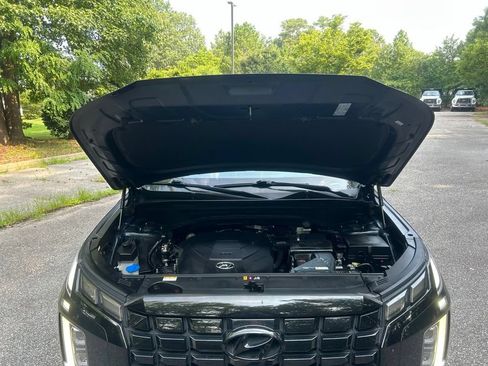 Used 2023 Hyundai Palisade Limited AWD/4WD image 12