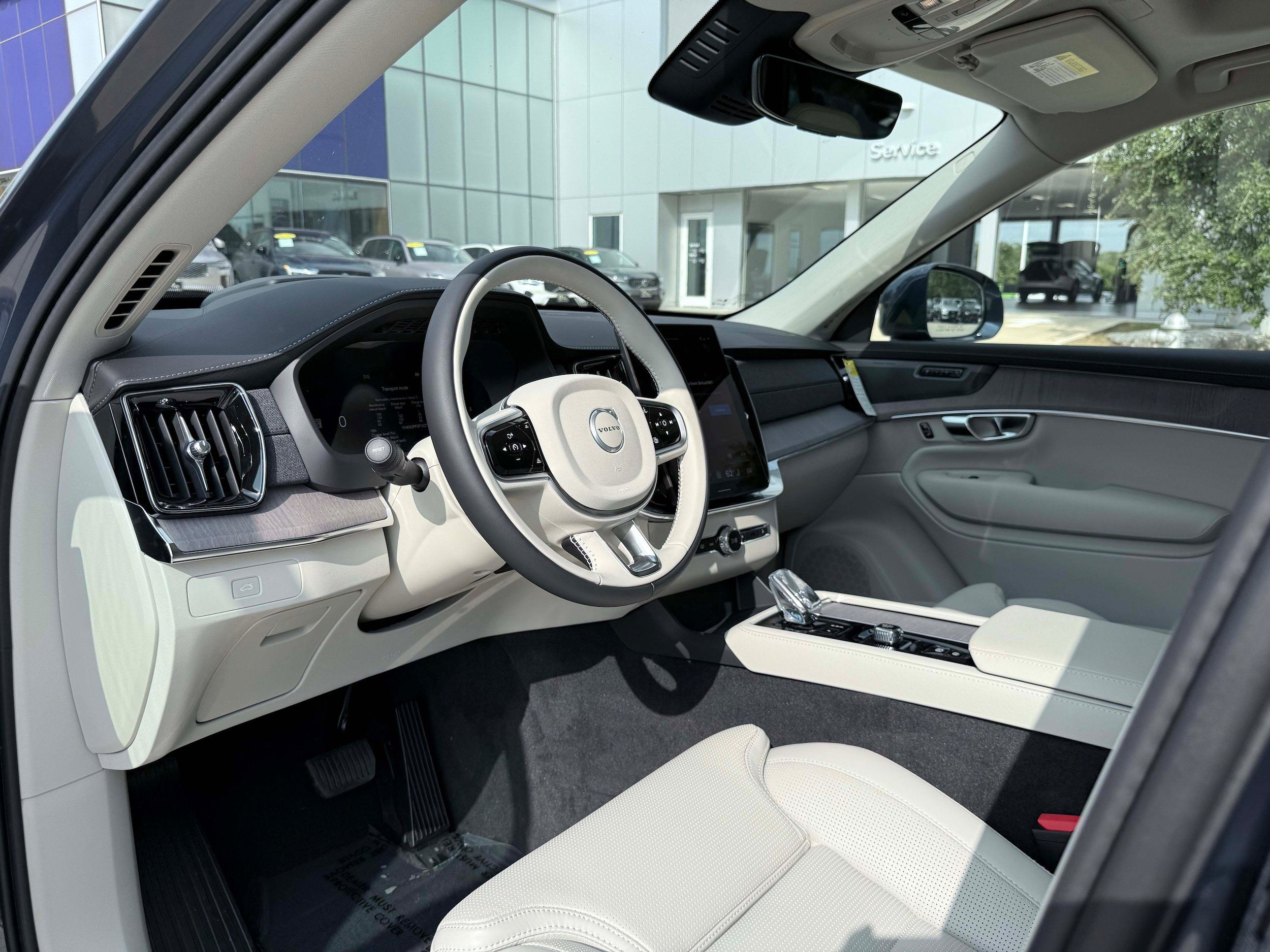 New 2026 Volvo XC90 B6 Ultra w/ Protection Package Premier AWD/4WD image 12