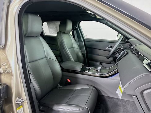 New 2026 Land Rover Range Rover Velar Dynamic SE image 26